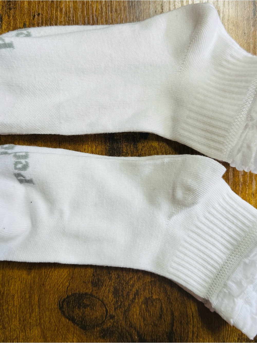 Women's Peds Frilly White Ankle Socks — Low-Cut Comfort (2 Pair)